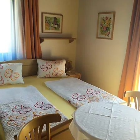 Bed & Breakfast Windinger 3*