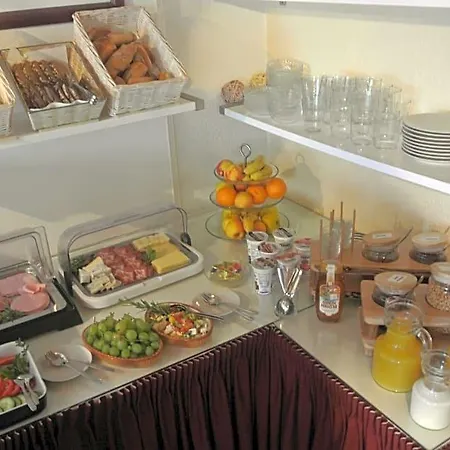 Bed & Breakfast Windinger 3*